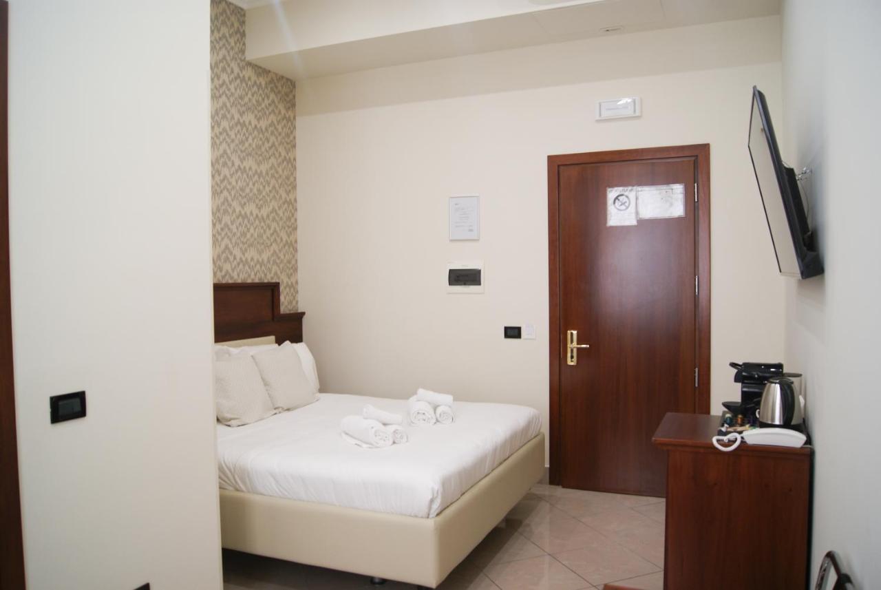 Monti 66 Hotel ローマ エクステリア 写真