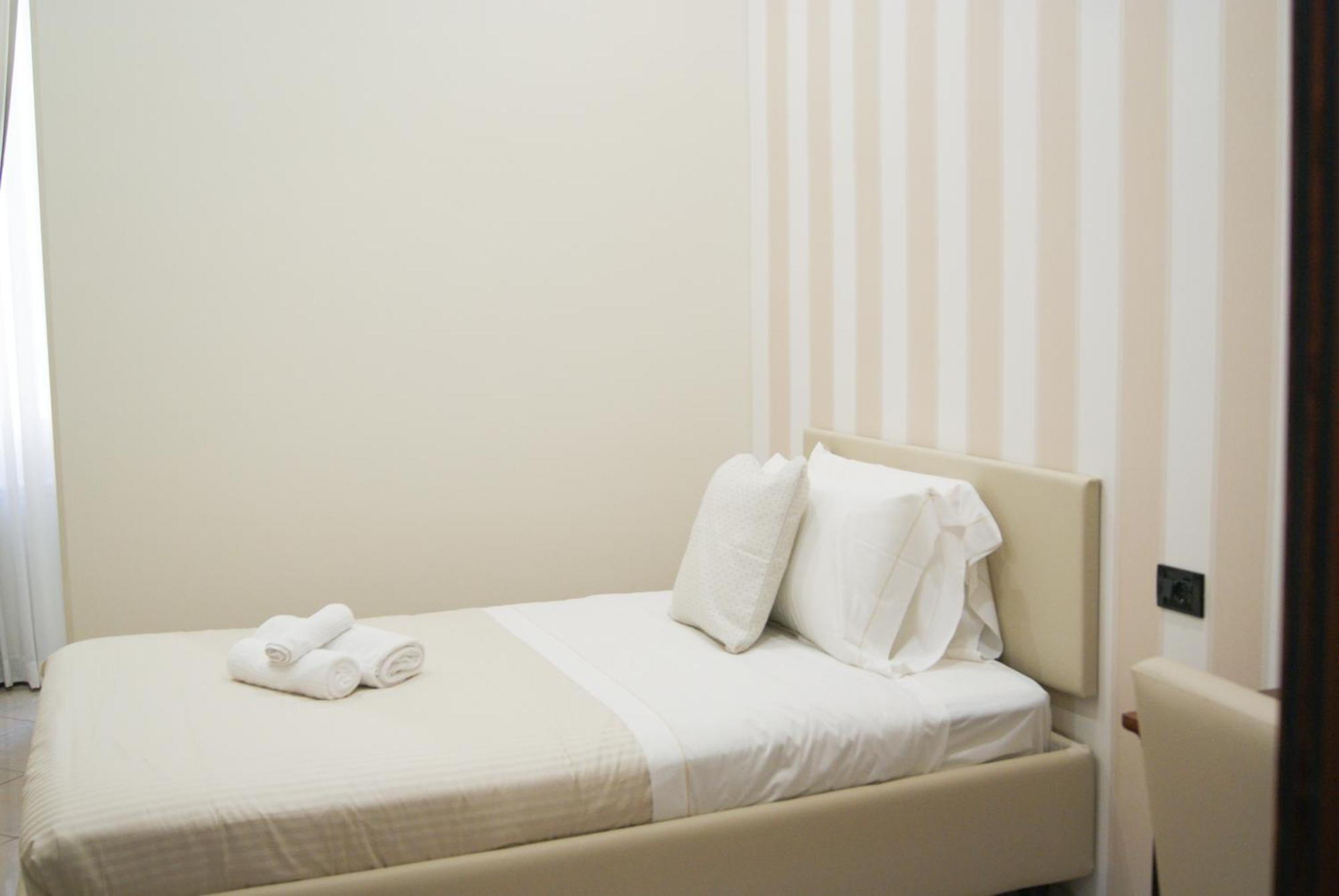 Monti 66 Hotel ローマ エクステリア 写真