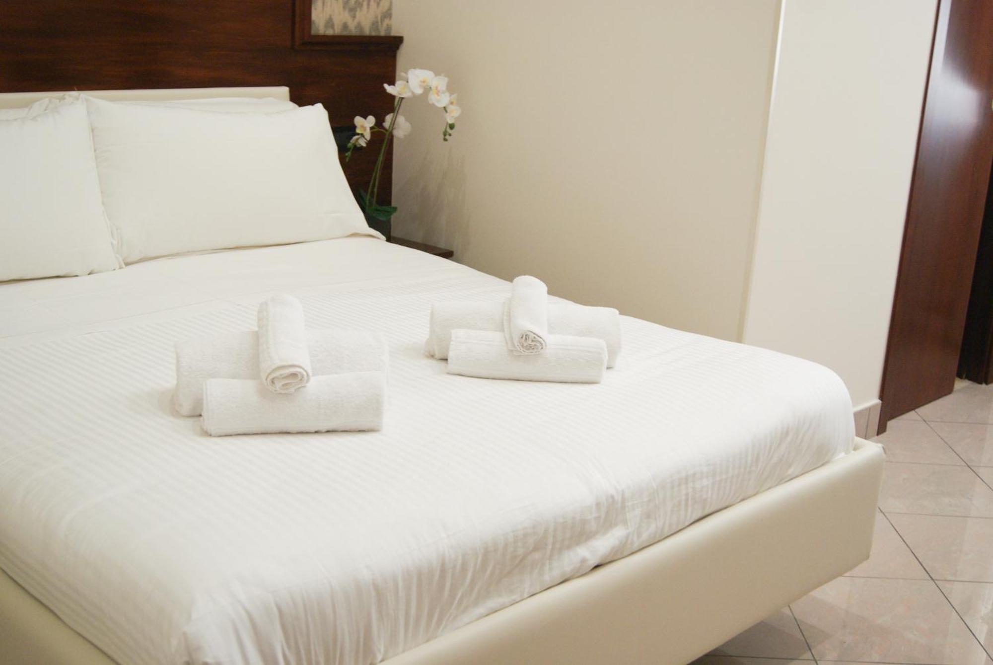 Monti 66 Hotel ローマ エクステリア 写真