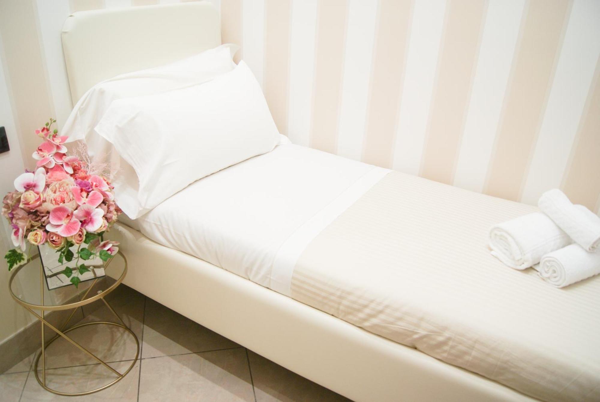 Monti 66 Hotel ローマ エクステリア 写真